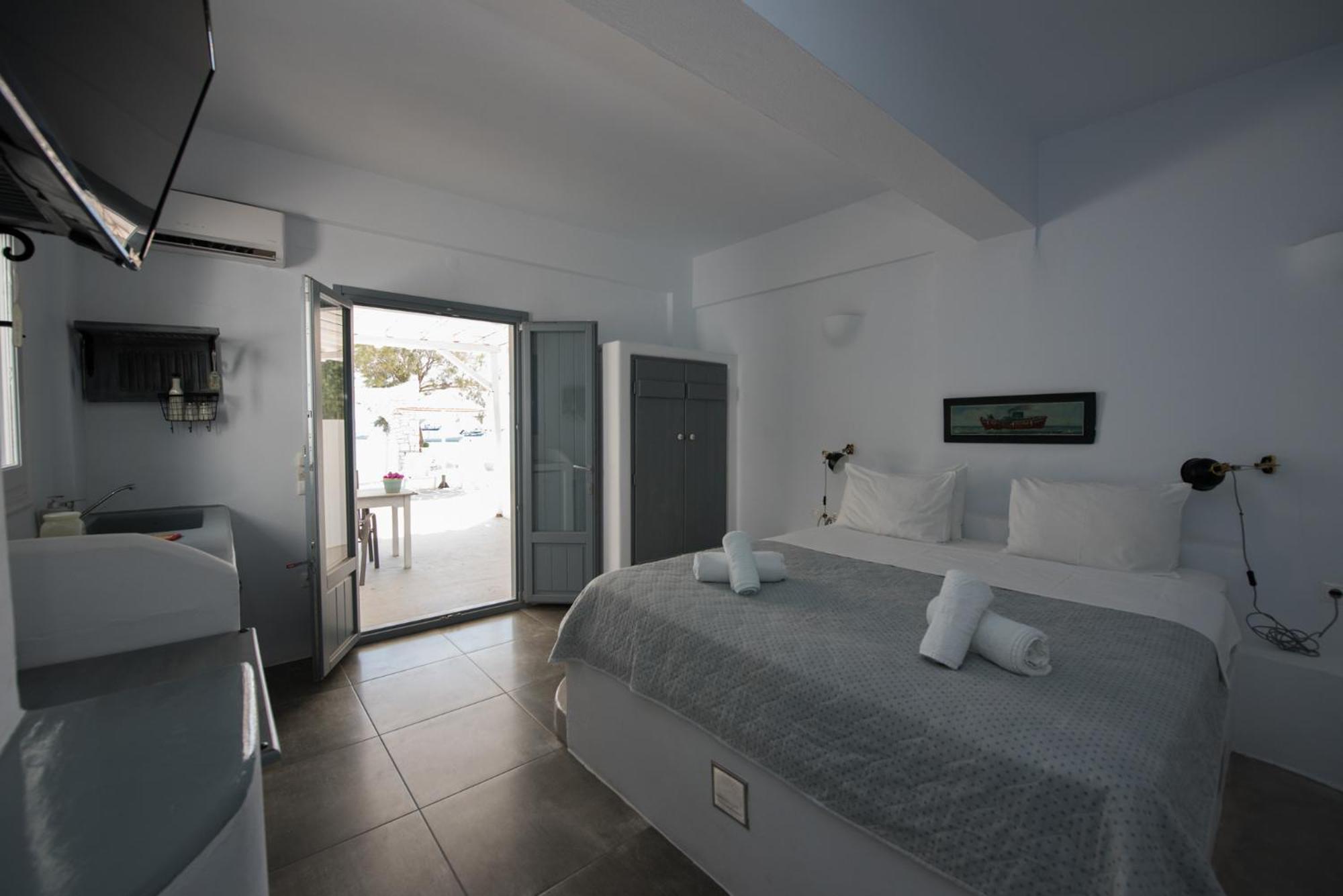 Ostria Studios & Apartments Alikí Esterno foto