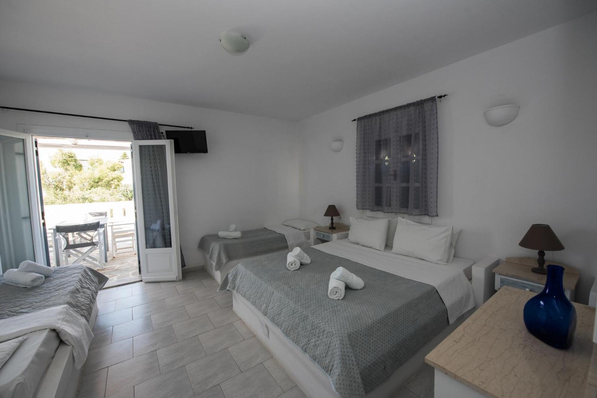 Ostria Studios & Apartments Alikí Esterno foto