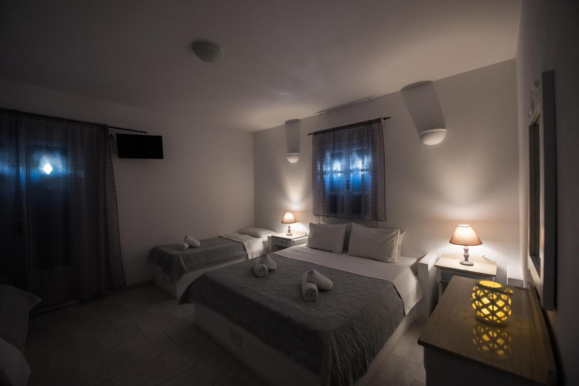 Ostria Studios & Apartments Alikí Esterno foto